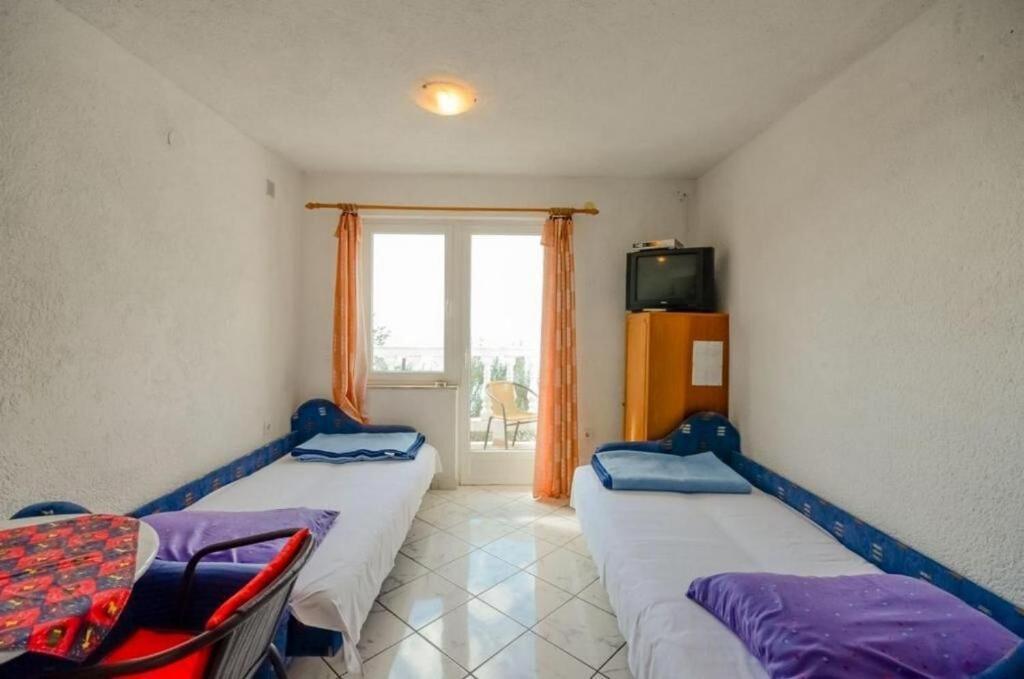 Lucia Apartment *